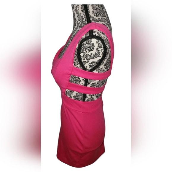 NWOT Sugar & Spice Hot Pink Cut Out Bodycon Dress Sweetheart Neckline - Large - Picture 4 of 9